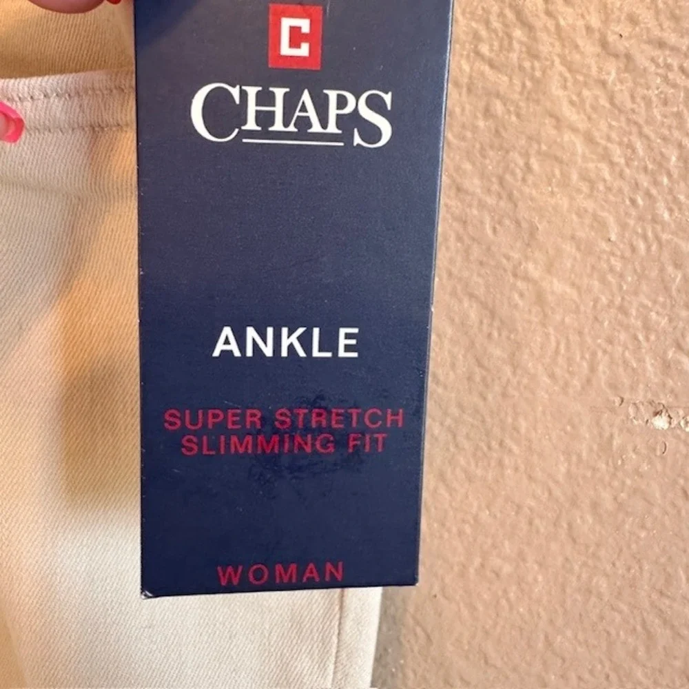 NWT Chaps Women's Natural Cream White Super Stretch Slim Fit Ankle Pants 22W‎